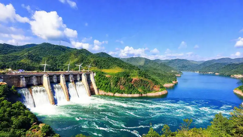 La presa hidroeléctrica impulsa el crecimiento económico