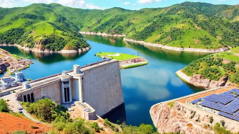 Embalses, naturaleza y energía sostenible