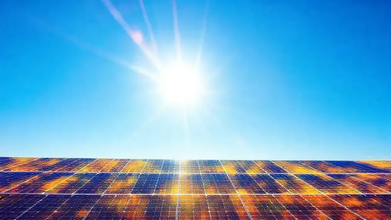 Paneles solares muestran radiación ultravioleta intensa